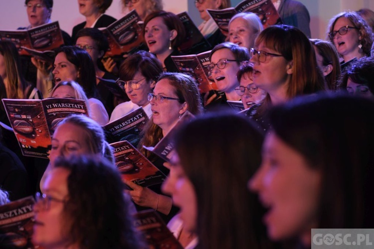 Uwielbienie na zakończenie Zielonogórskich Warsztatów Liturgiczno-Muzycznych