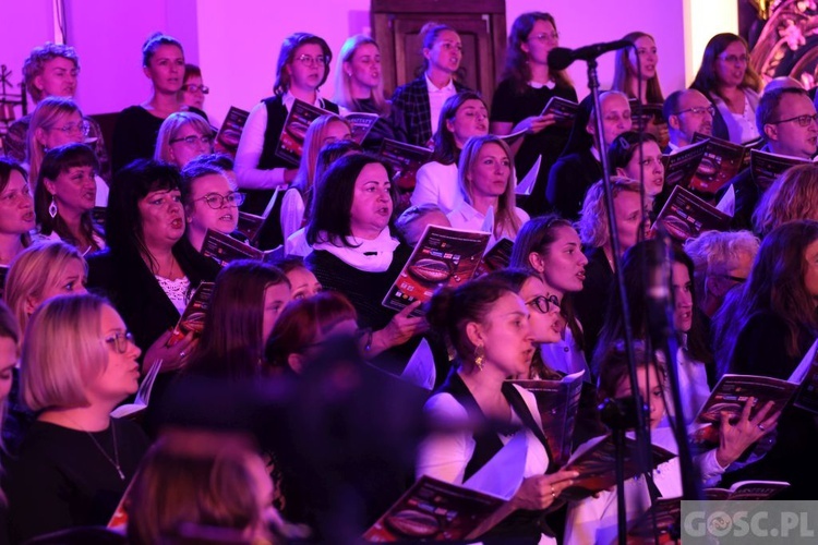 Uwielbienie na zakończenie Zielonogórskich Warsztatów Liturgiczno-Muzycznych