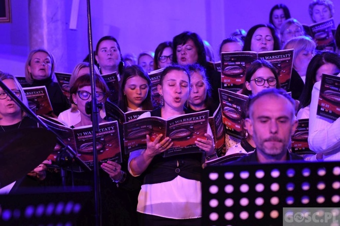 Uwielbienie na zakończenie Zielonogórskich Warsztatów Liturgiczno-Muzycznych
