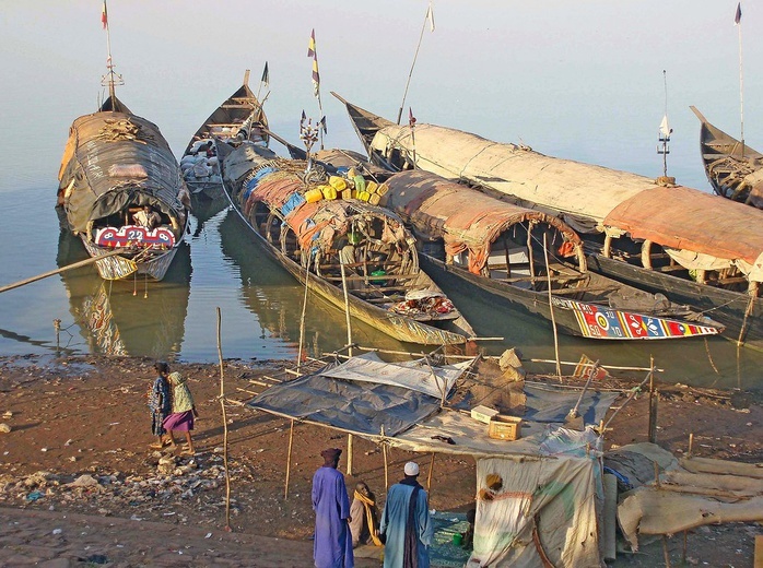 Nigeria: 76 osób zginęło w katastrofie łodzi na rzece Niger