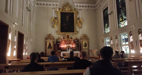 Popielgrzymowo i służbowo