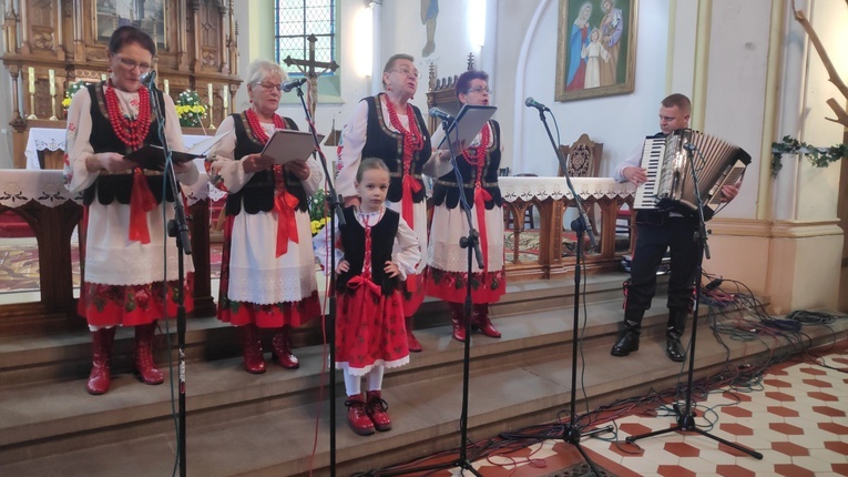 Stolec. Przegląd Pieśni Religijnych z wyjątkowymi tradycjami