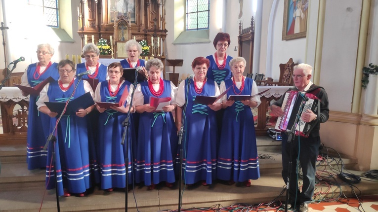 Stolec. Przegląd Pieśni Religijnych z wyjątkowymi tradycjami