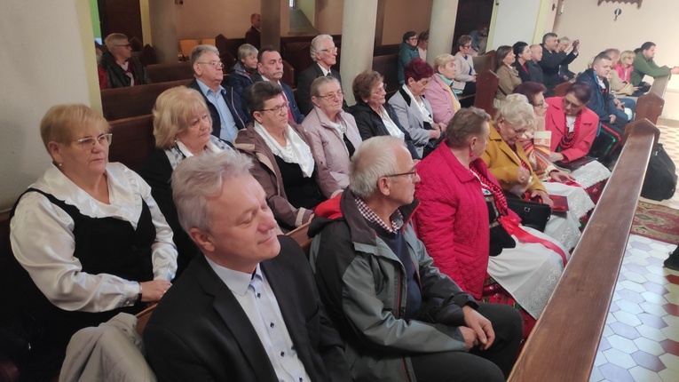 Stolec. Przegląd Pieśni Religijnych z wyjątkowymi tradycjami
