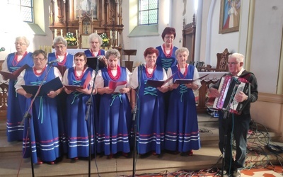 Stolec. Przegląd Pieśni Religijnych z wyjątkowymi tradycjami