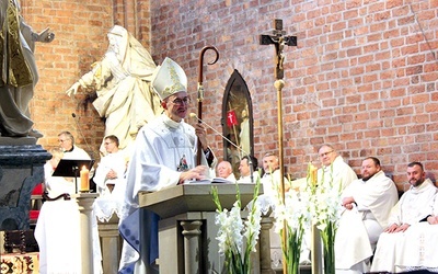 	Arcybiskup koadiutor archidiecezji katowickiej przewodniczył Mszy św.