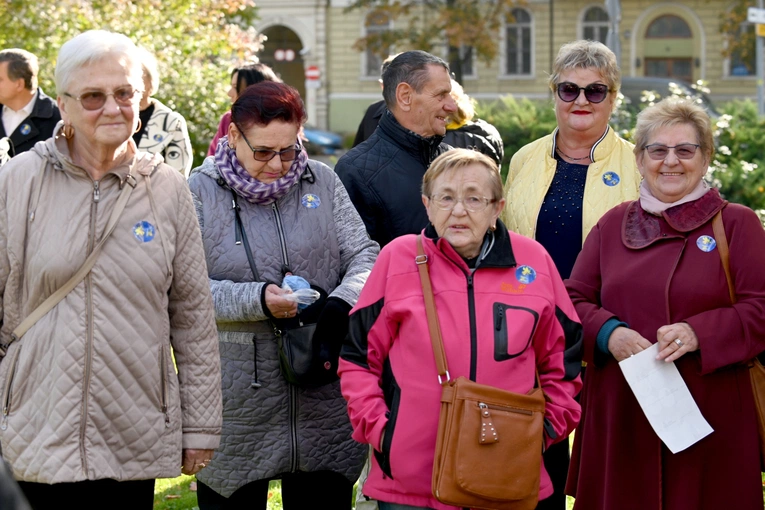 Tu zakwita dobro. Pola Nadziei w Świdnicy
