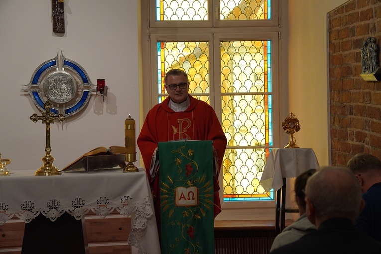 Relikwie Edyty Stein wprowadzone do kaplicy PWT we Wrocławiu