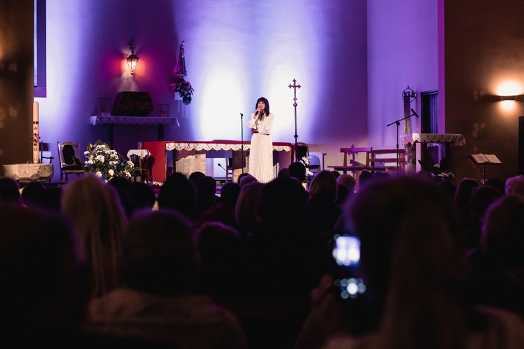 Gdynia. Koncert Krystyny Giżowskiej