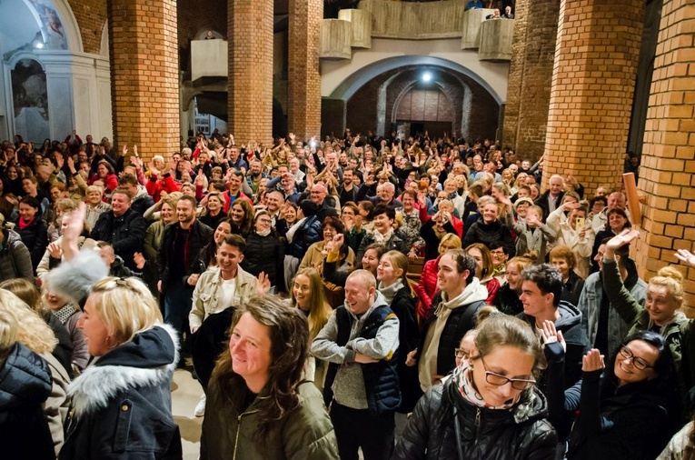 Głogów. Rekolekcje z o. Adamem Szustakiem