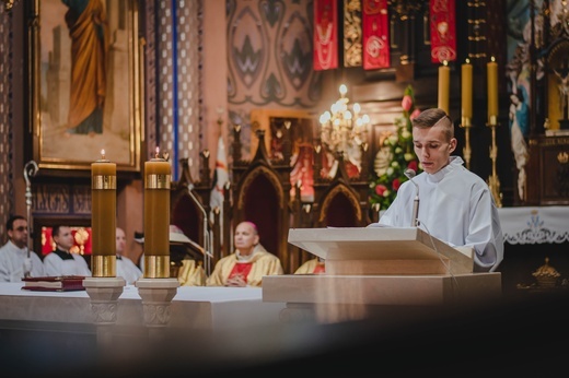 Ogólnopolskie obchody Dnia Ratownictwa Medycznego w sanktuarium Matki Zagłębia i Pani Dąbrowy Górniczej 