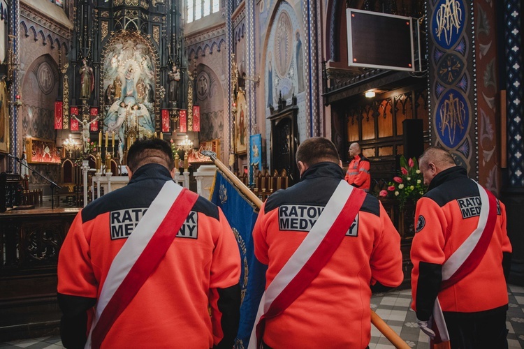 Ogólnopolskie obchody Dnia Ratownictwa Medycznego w sanktuarium Matki Zagłębia i Pani Dąbrowy Górniczej 