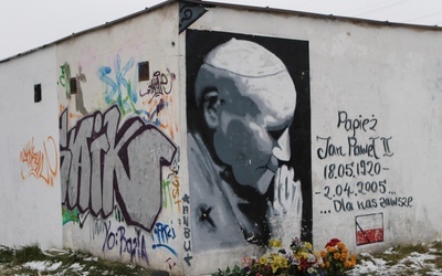 Jak mądrze odpowiedzieć na "szyderę" z Jana Pawła II?