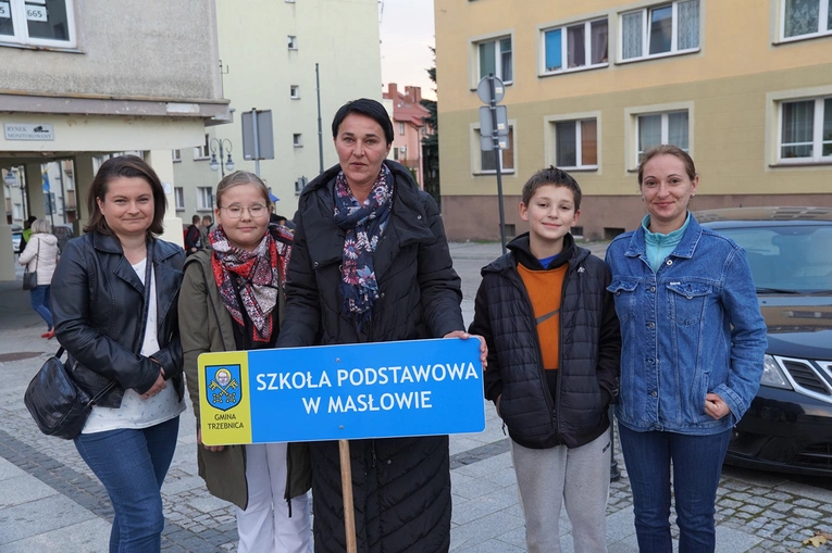 Uroczystości jadwiżańskie 2022. Pielgrzymka trzebniczan i młodzieży duchownej