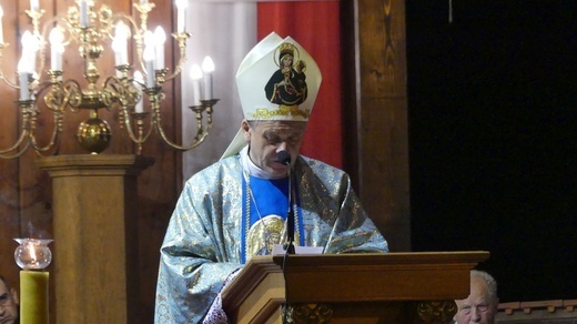 Czuwanie fatimskie w Rychwałdzie z bp. Romanem Pindlem - 13 października 2022 r.