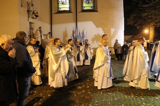 Czuwanie fatimskie w Rychwałdzie z bp. Romanem Pindlem - 13 października 2022 r.