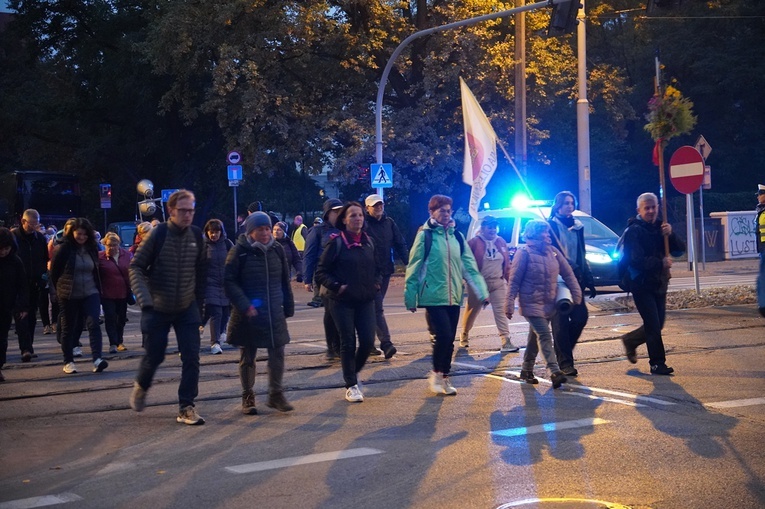 Pielgrzymka trzebnicka 2022 cz. 1 - wyjście