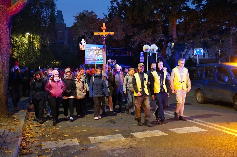 Pielgrzymka trzebnicka 2022 cz. 1 - wyjście