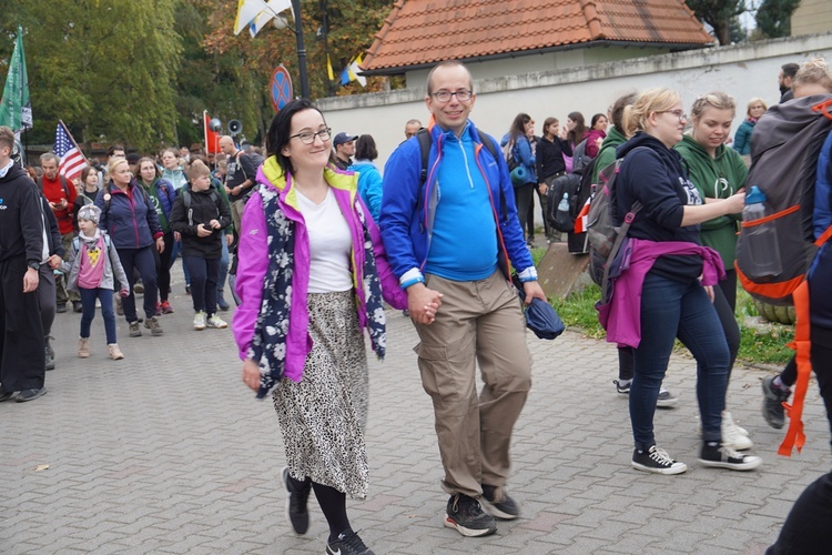 Pielgrzymka trzebnicka 2022 cz. 8 - wejście i Msza św.