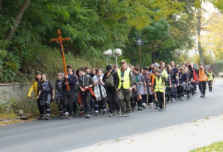 Pielgrzymka trzebnicka 2022 cz. 8 - wejście i Msza św.