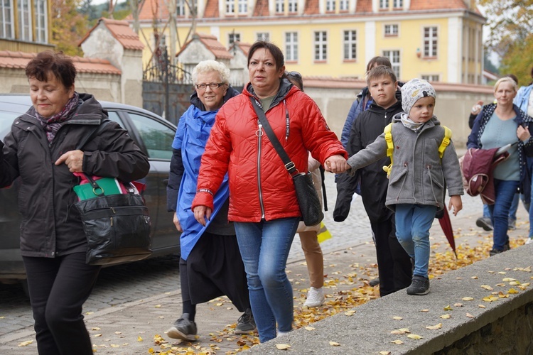 Pielgrzymka trzebnicka 2022 cz. 8 - wejście i Msza św.