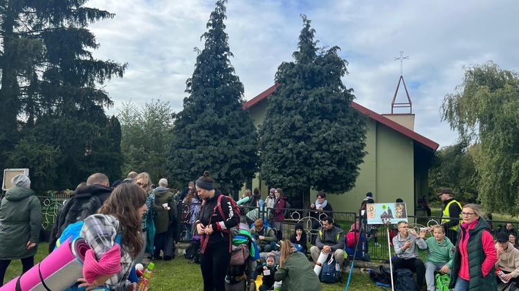 Pielgrzymka trzebnicka z Bagna i Obornik Śląskich