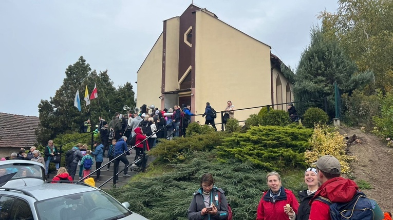 Pielgrzymka trzebnicka z Bagna i Obornik Śląskich