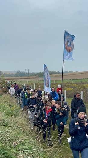 Pielgrzymka trzebnicka z Bagna i Obornik Śląskich