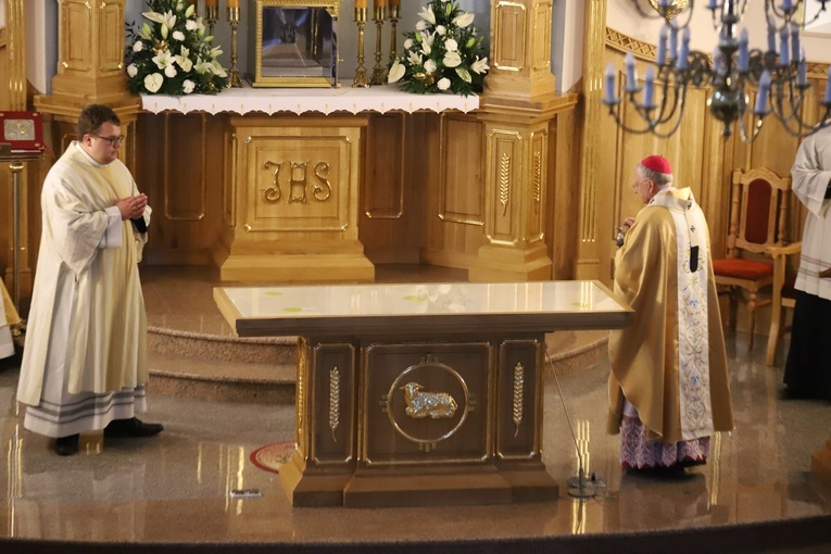 Konsekracja kościoła w Prusach