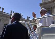 Franciszek: proszę w imię Boże o to, aby położyć kres okrutnemu szaleństwu wojny