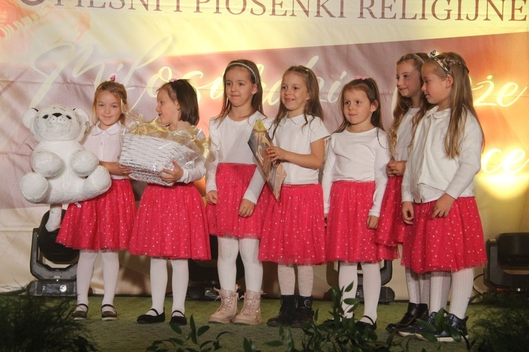 Tarnów. Gala Festiwalu "Miłosierdzie Boże wyśpiewać chcę"