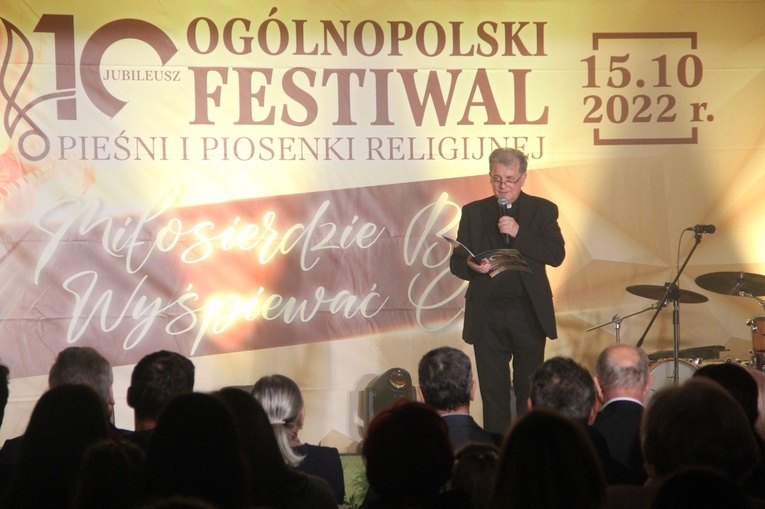 Tarnów. Gala Festiwalu "Miłosierdzie Boże wyśpiewać chcę"