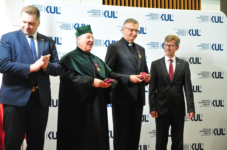Uniwersytet w służbie prawdzie
