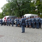 Tablica poświęcona św. Janowi Pawłowi II na wschowskiej farze