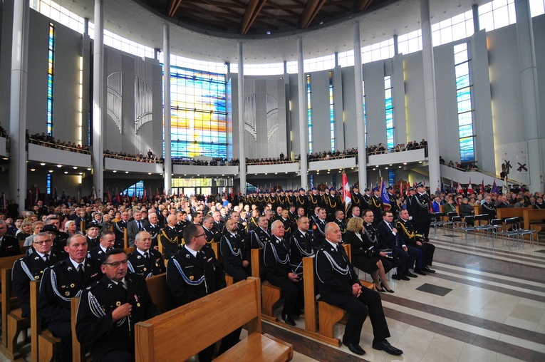 21. Pielgrzymka Strażaków do sanktuarium Bożego Miłosierdzia