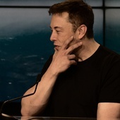 Elon Musk wycofa Starlinki z Ukrainy?