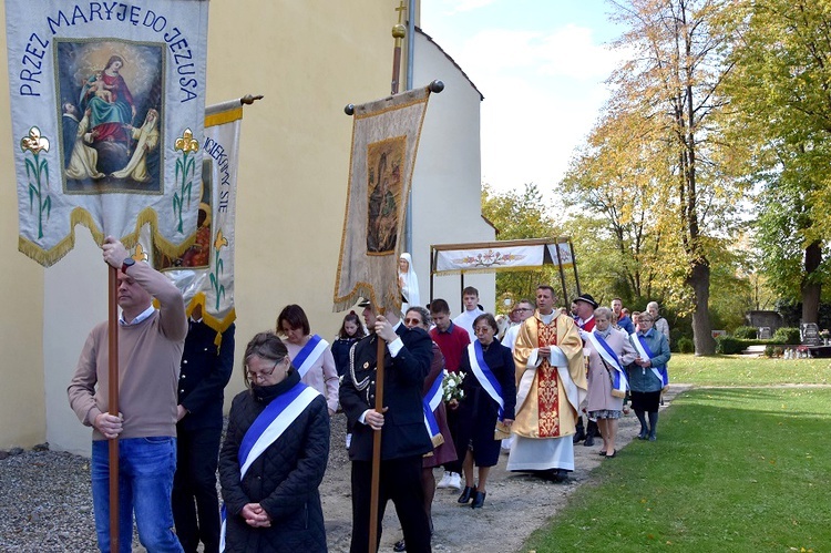 Odpust u św. Jadwigi w Mokrzeszowie