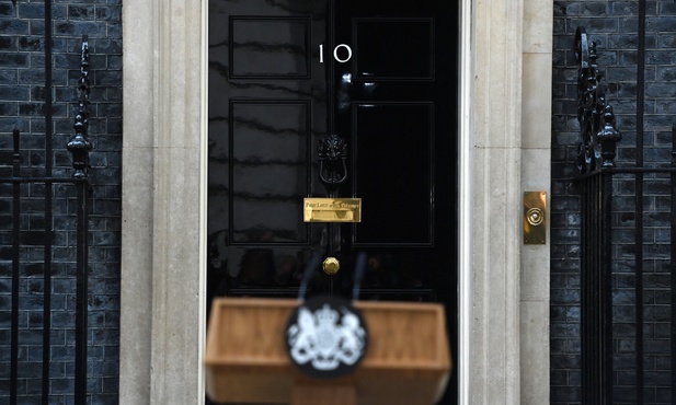 Kto może zastąpić Liz Truss na Downing Street 10?