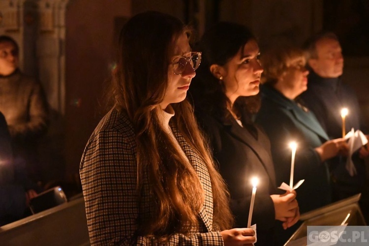 W paradyskim sanktuarium rozpoczął się Akatyst ku czci Bogurodzicy