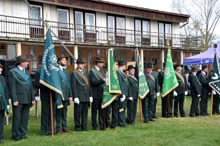 Myśliwi i leśnicy uczcili św. Huberta