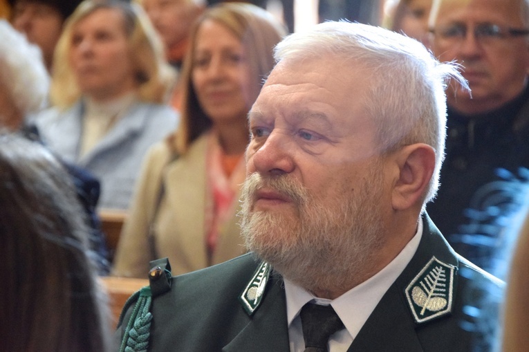 Myśliwi i leśnicy uczcili św. Huberta