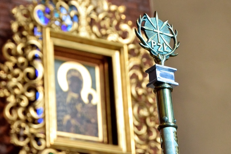 Myśliwi i leśnicy uczcili św. Huberta