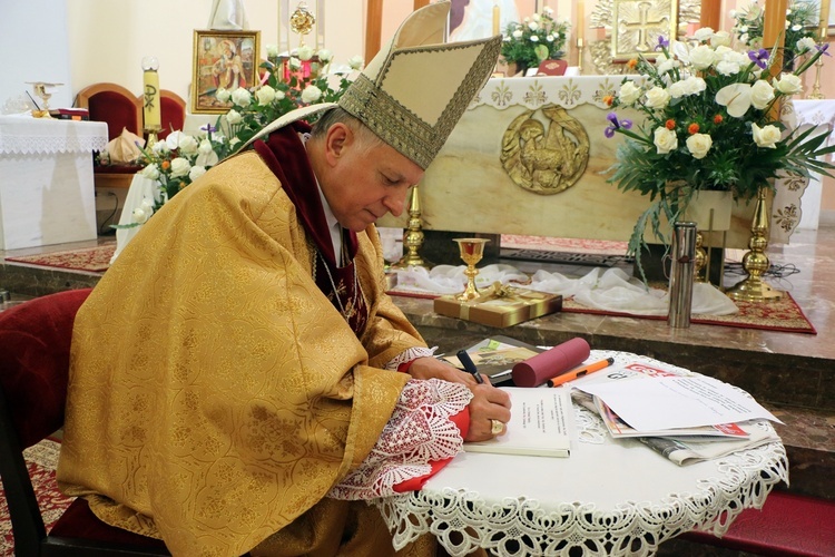 Wprowadzenie relikwii bł. Jakuba Strzemię i zakończenie roku jubileuszowego w Obornikach Śląskich