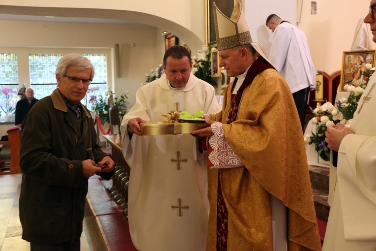 Wprowadzenie relikwii bł. Jakuba Strzemię i zakończenie roku jubileuszowego w Obornikach Śląskich