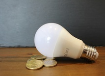 Śląskie. Ceny energii elektrycznej wzrosły o 1/5. Jak oszczędzamy prąd? 