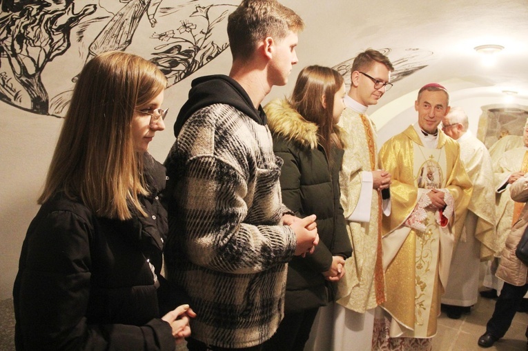 Tarnów. Stypendyści Fundacji im. Arcybiskupa Jerzego Ablewicza