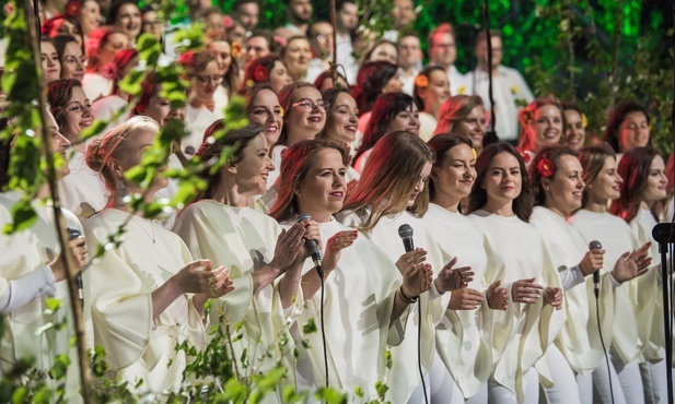 Ponad 1000 artystów, 350 piosenek w ciągu 20 lat. „Piosenki brzmią tu inaczej”