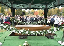 ▲	Ksiądz Słomski został pochowany 21 października na cmentarzu Łostowickim w Gdańsku.