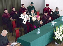 Obok kadry seminarium w rozpoczęciu roku  wzięli udział przedstawiciele władz uczelni miasta, seminariów sąsiednich diecezji oraz KUL.