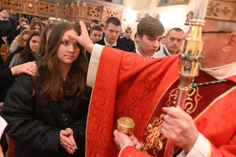 Wizytacja i bierzmowanie w Witoszowie Dolnym